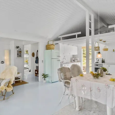 Jb401-brovst-solsortevej-1 度假居